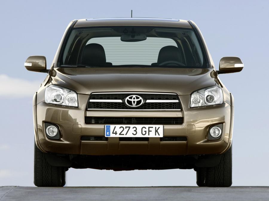  Toyota RAV4 2008 года  (фото 13 из 25)